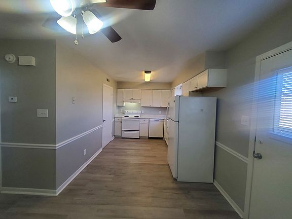 4th image of 1837 Meadowland Ln APT A