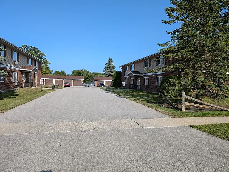 Pineview — Photo 71