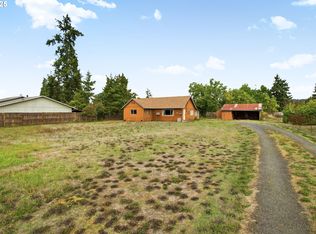 4916 E St, Springfield, OR 97478