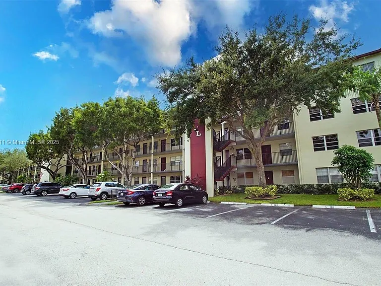 13250 SW 7th Ct #204L — Photo 34
