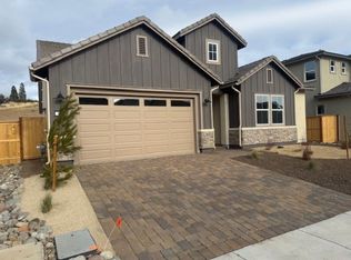 195 Commodore Dr, Verdi, NV 89439