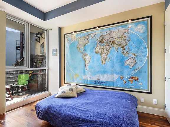 3rd image of 655 Washington Ave APT 3A