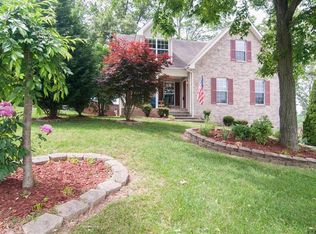 740 Meadowgate Ln, Clarksville, TN 37040