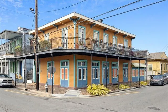 600 Marigny St — Photo 1