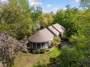 1080 Ferndale Rd W, Wayzata, MN 55391