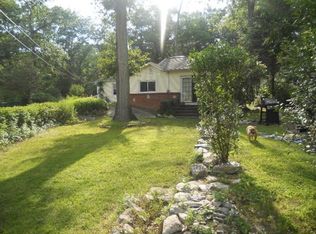 8 Pine Hollow Rd, Putnam Valley, NY 10579