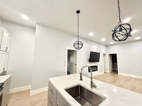 Floor plan 301