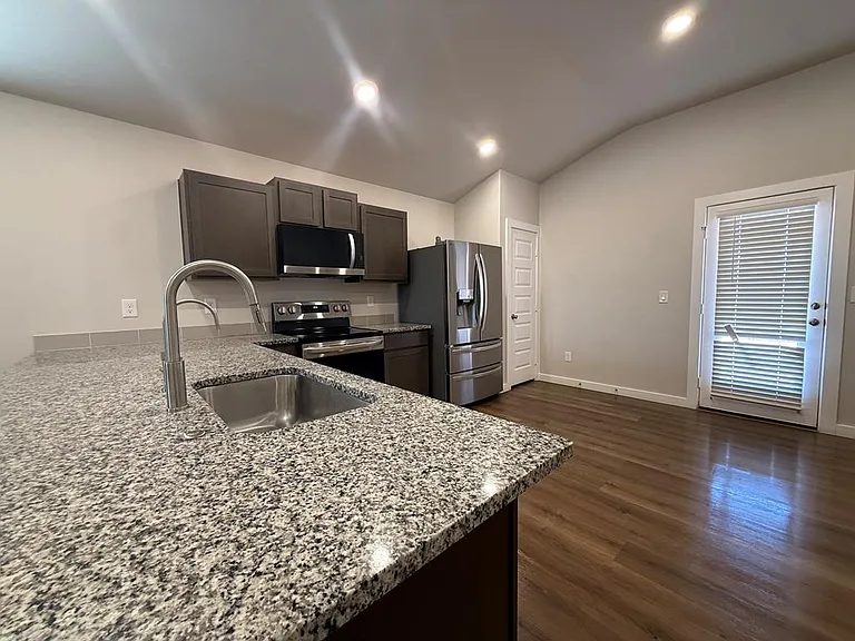 6209 Poppy Dr — Photo 7