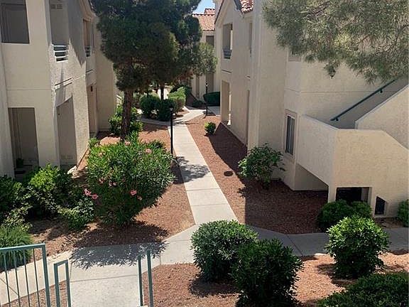 2nd image of 840 Yacht Harbor Dr Unit 203