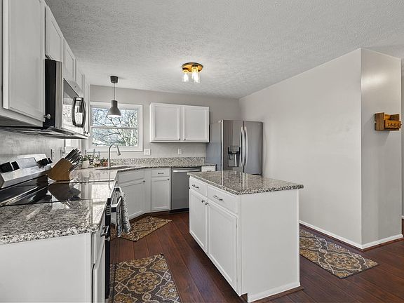 2nd image of 1157 Onaway Ct