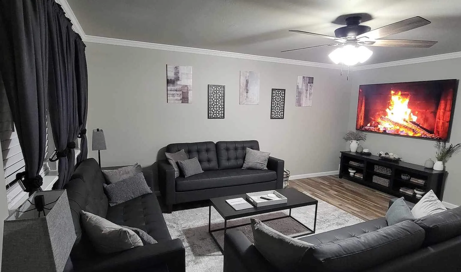 7939 NW Crossland Cir — Photo 1