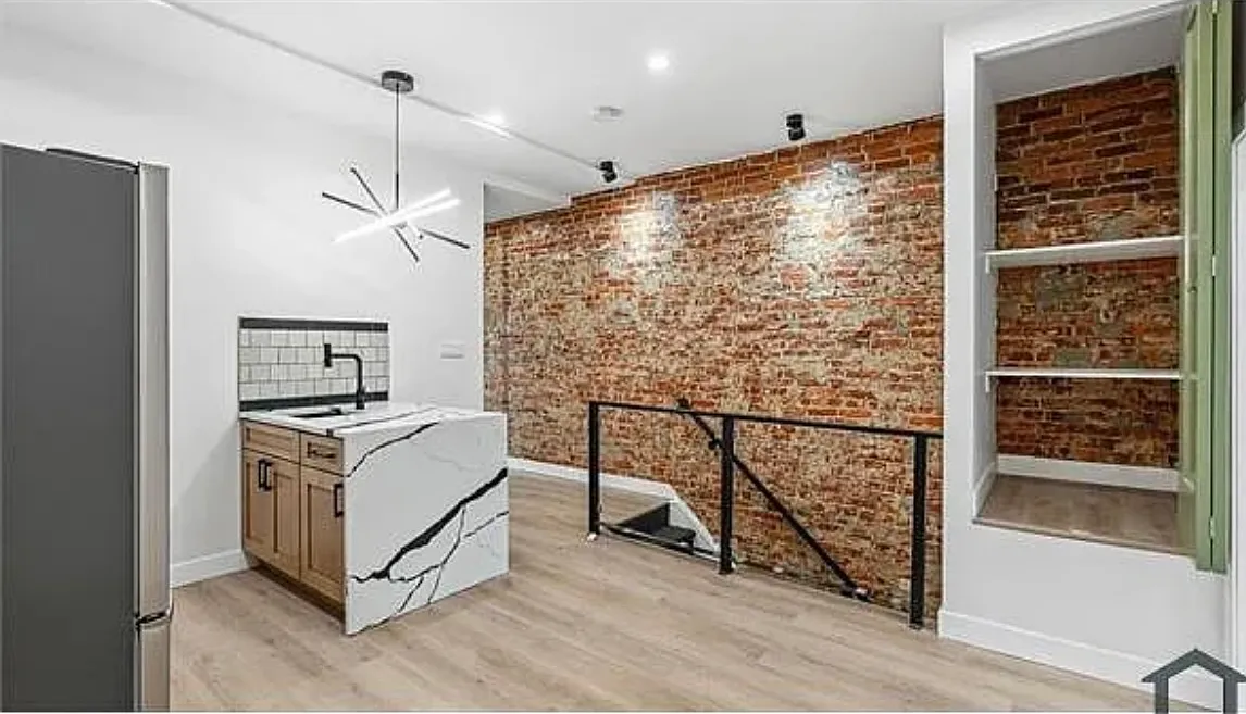2 bed, $1,575 — Photo 1