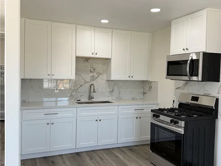 9966 Locust Ave — Photo 7