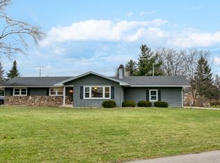 32928 75th St, Burlington, WI 53105