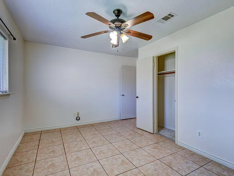 9742 Charmont Rd — Photo 19