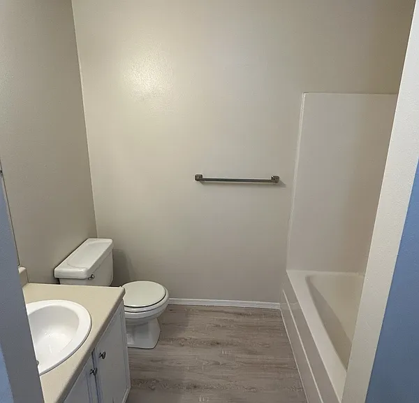 1635 W Neptune St #10 — Photo 3