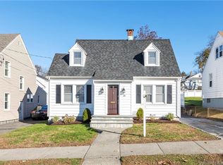 25 Ashley St, Bridgeport, CT 06610