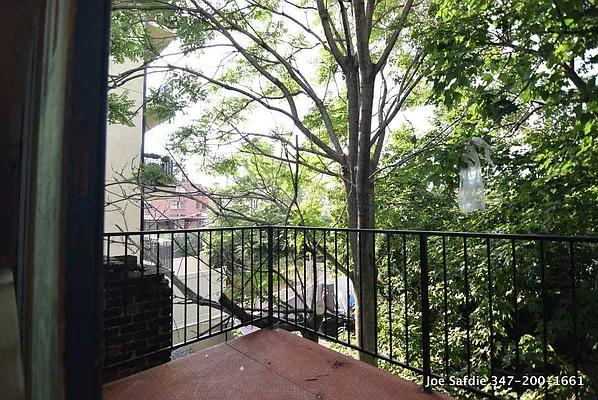 Rented by Safdie Realty Group | media 27