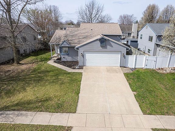 4th image of 3440 Coventry Ln