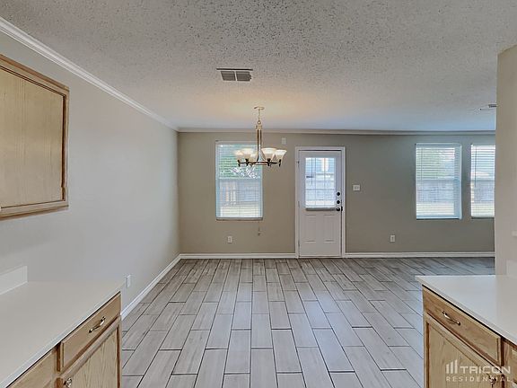 5th image of 1403 Paint Brush Ct