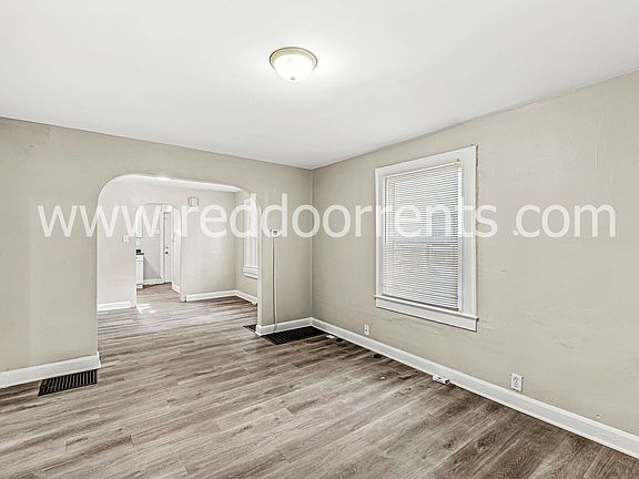 4th image of 4251 Norwaldo Ave