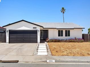 295 Iris Rd, Hercules, CA 94547