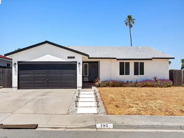 295 Iris Rd, Hercules, CA 94547
