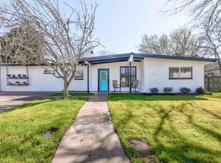 807 S Main St, Burnet, TX 78611