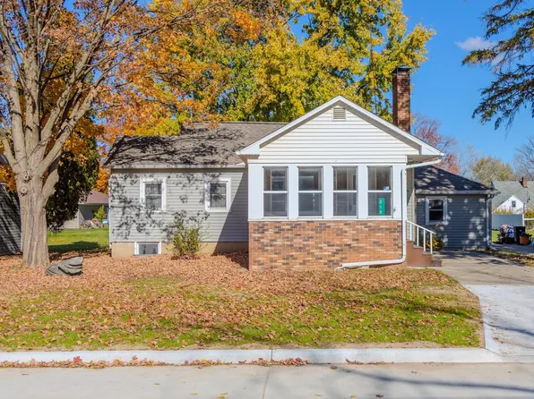 218 W McNeil St, Corunna, MI 48817