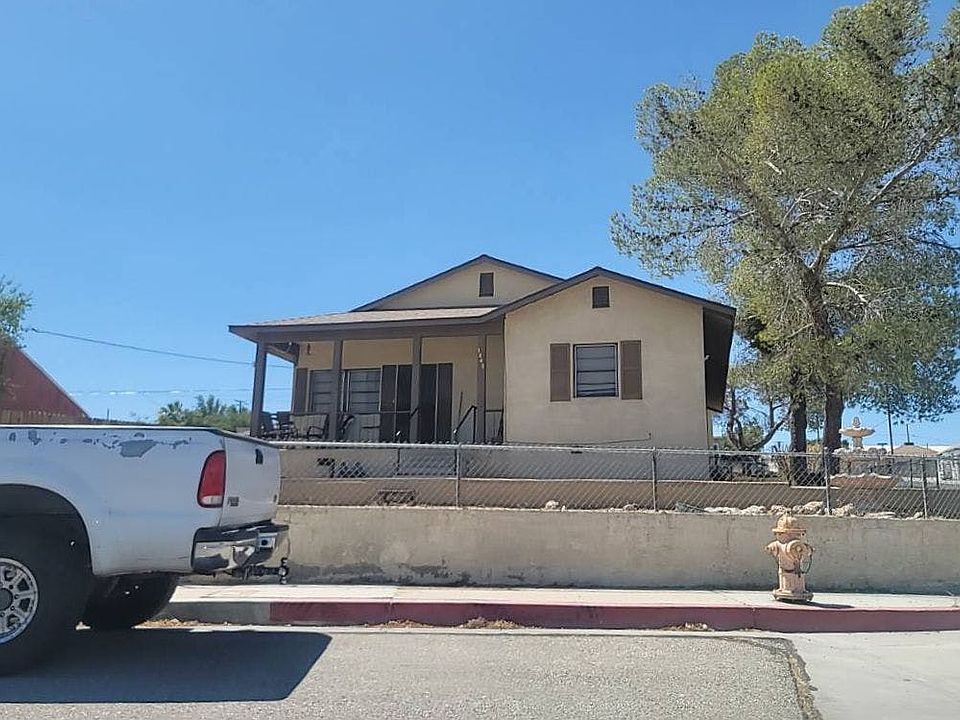 1st image of 1040 W Buena Vista St