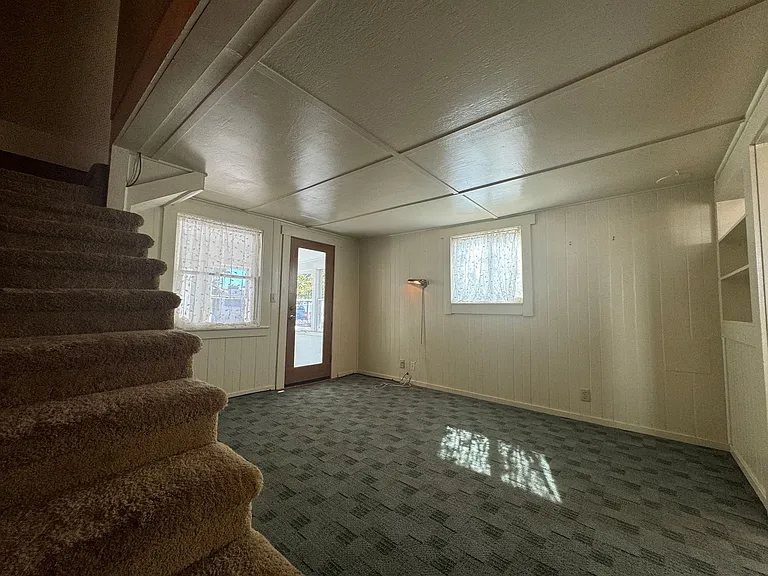 133 Stover Rd — Photo 12