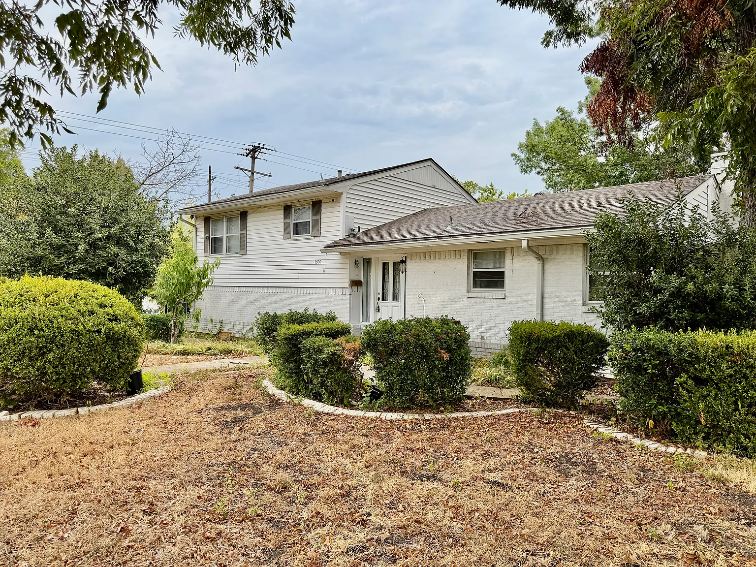 4 bed, 1843 sqft, $2,000 — Photo 2