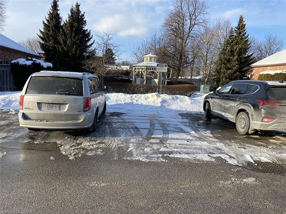 2nd image of 1478 Adelaide St #42
