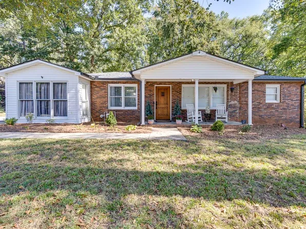 4921 S Pine St, Spartanburg, SC 29302