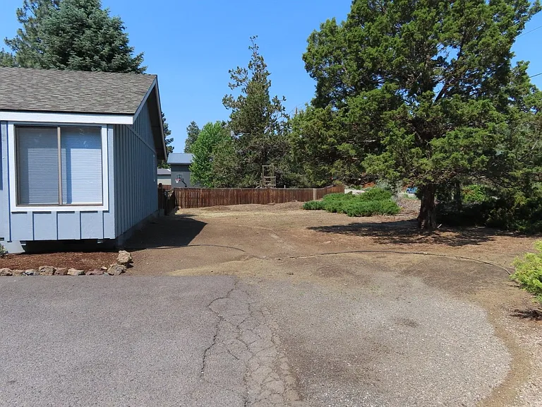 61591 Orion Dr — Photo 3