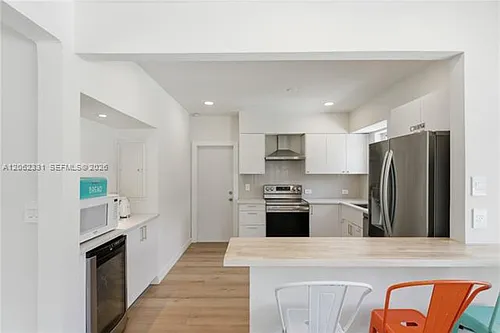 10801 Peachtree Dr #10801 Photo 1