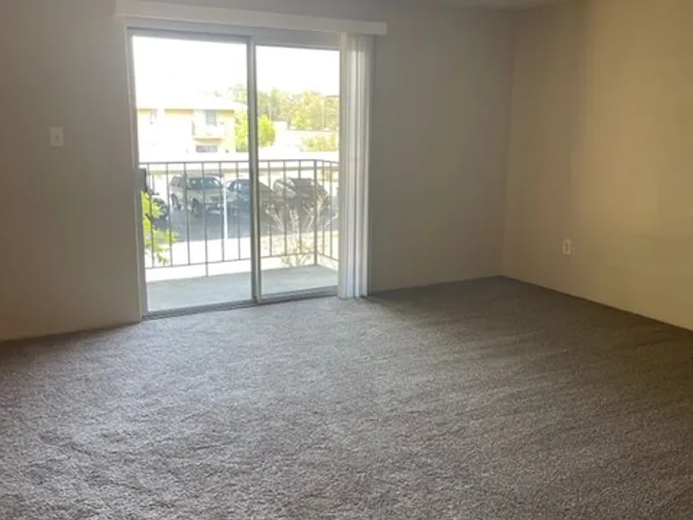 6244 Westside Rd — Photo 8