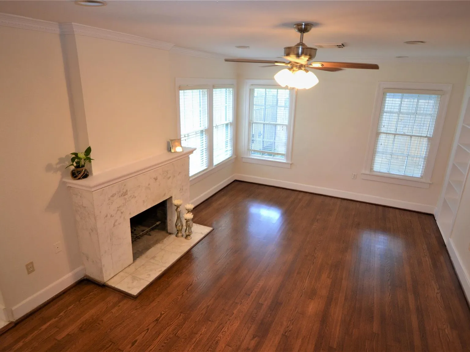 4 bed, 3.0 bath, 2186 sqft, $3,500 — Photo 4
