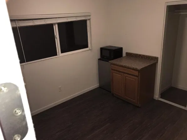 2535 Hauser Blvd #E, Los Angeles, CA 90016