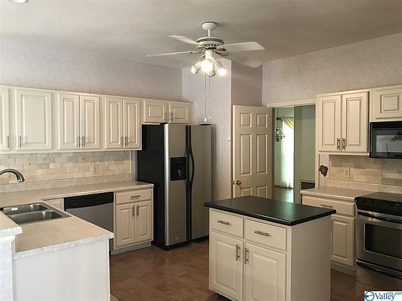 2nd image of 114 Octavia Dr