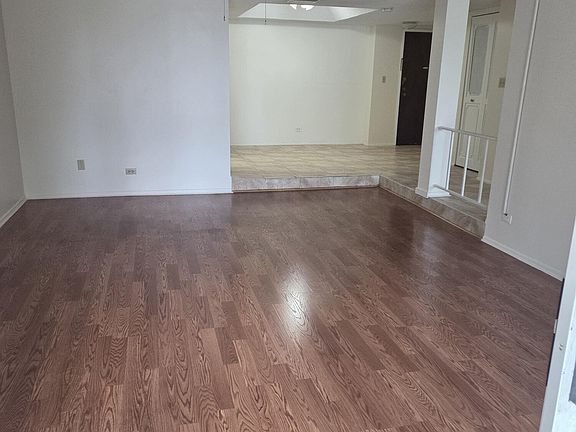 2nd image of 3750 Inverrary Dr APT 2F