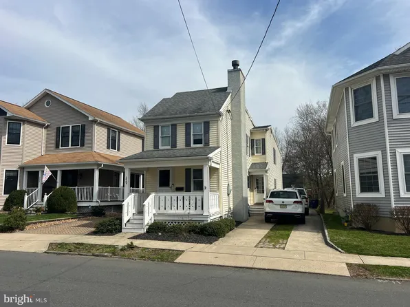 229 S Main St, Pennington, NJ 08534