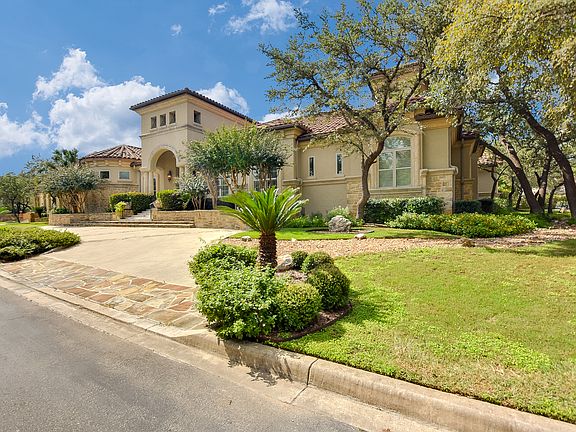 3rd image of 31 Eton Green Dr