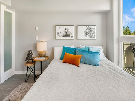 5th image of 8541 15th Ave NW #407