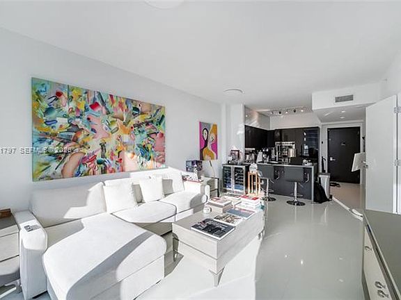 4th image of 1080 Brickell Ave Unit 1603