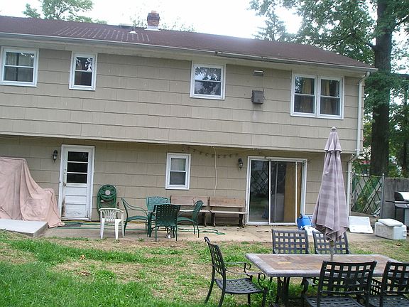 4th image of 530 Spruce St
