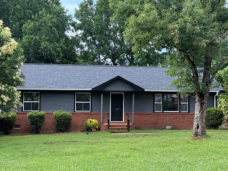 118 Crestmont Dr — Photo 1