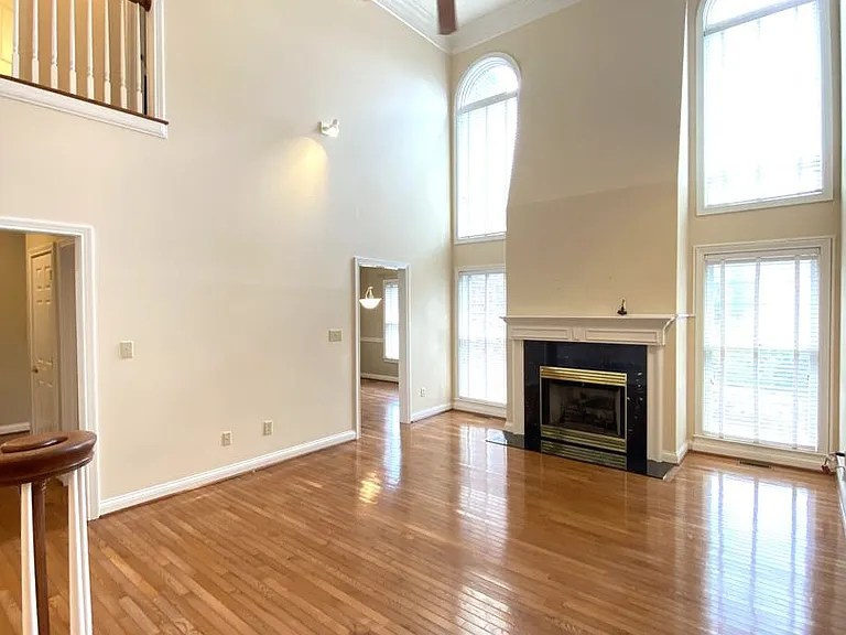 4224 Evergreen Dr — Photo 4