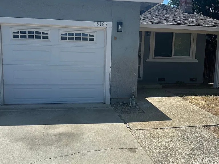 15165 Pratola Ct — Photo 39