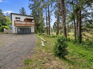 33254 Columbia Beach Ln, Warrenton, OR 97146